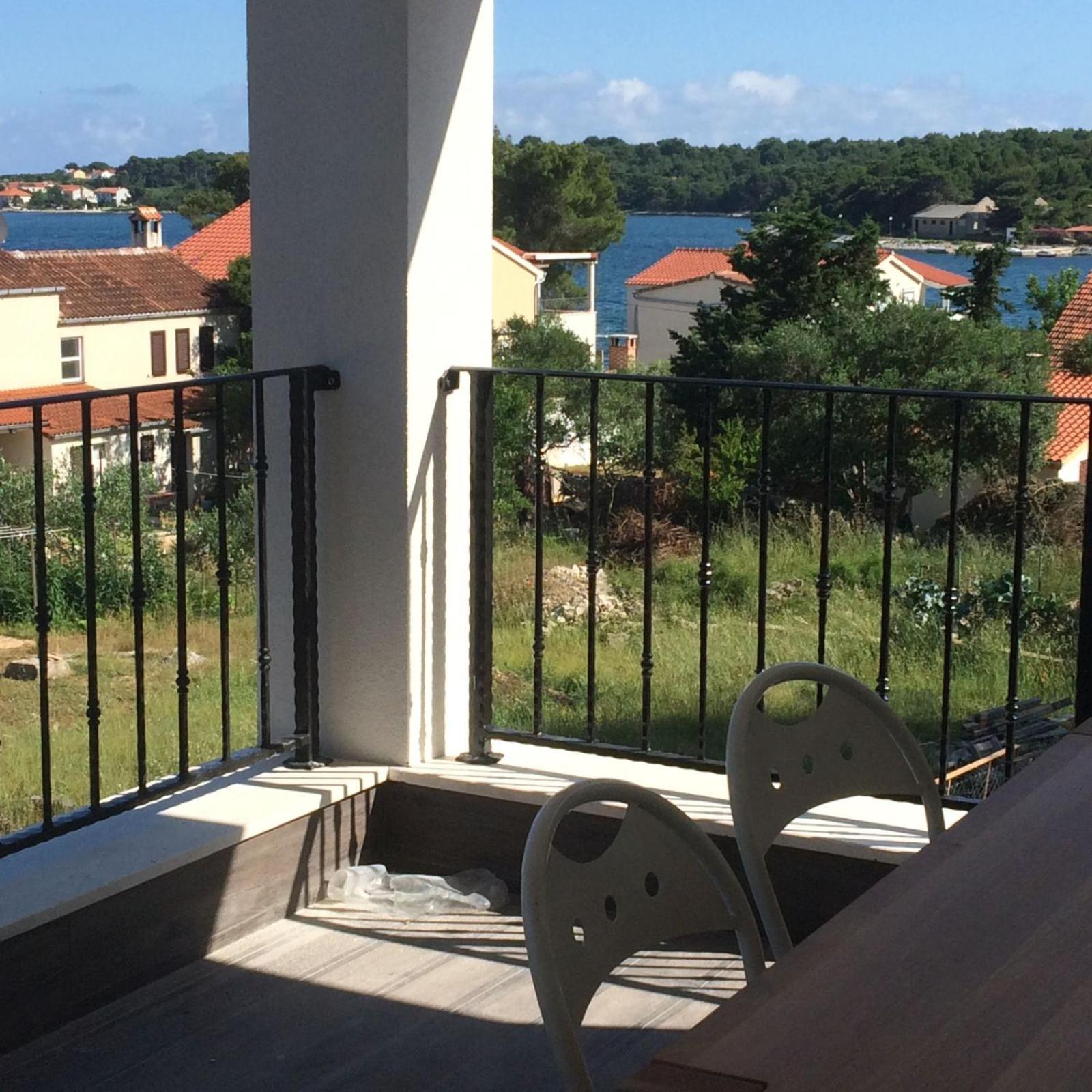 Gorgonia Suites in Verunić Exterior foto